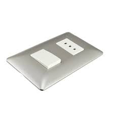 INTERRUPTOR SIMPLE (9/12) + ENCHUFE SIMPLE 10A 250V (CHAMPAGNE) STANFORD